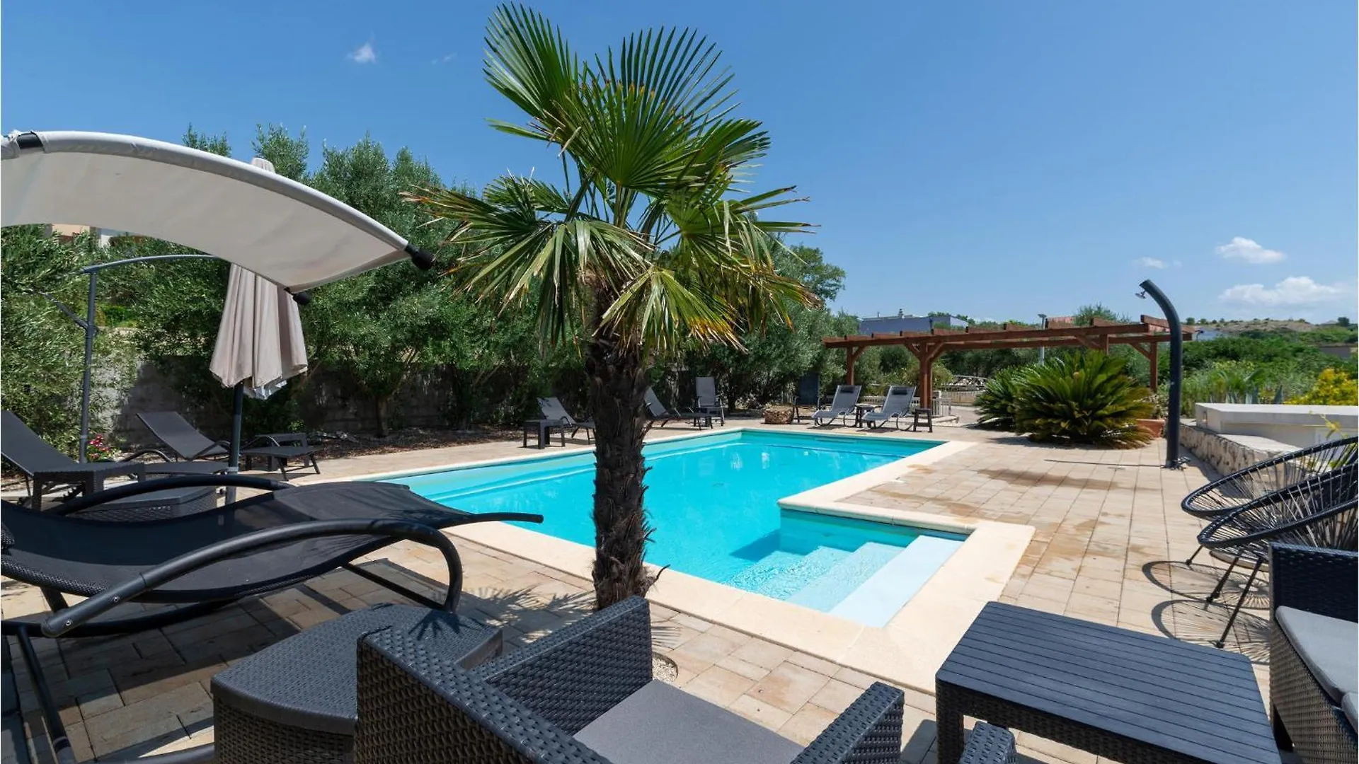 Awesome Home In Rtina With House Sea View 0*,