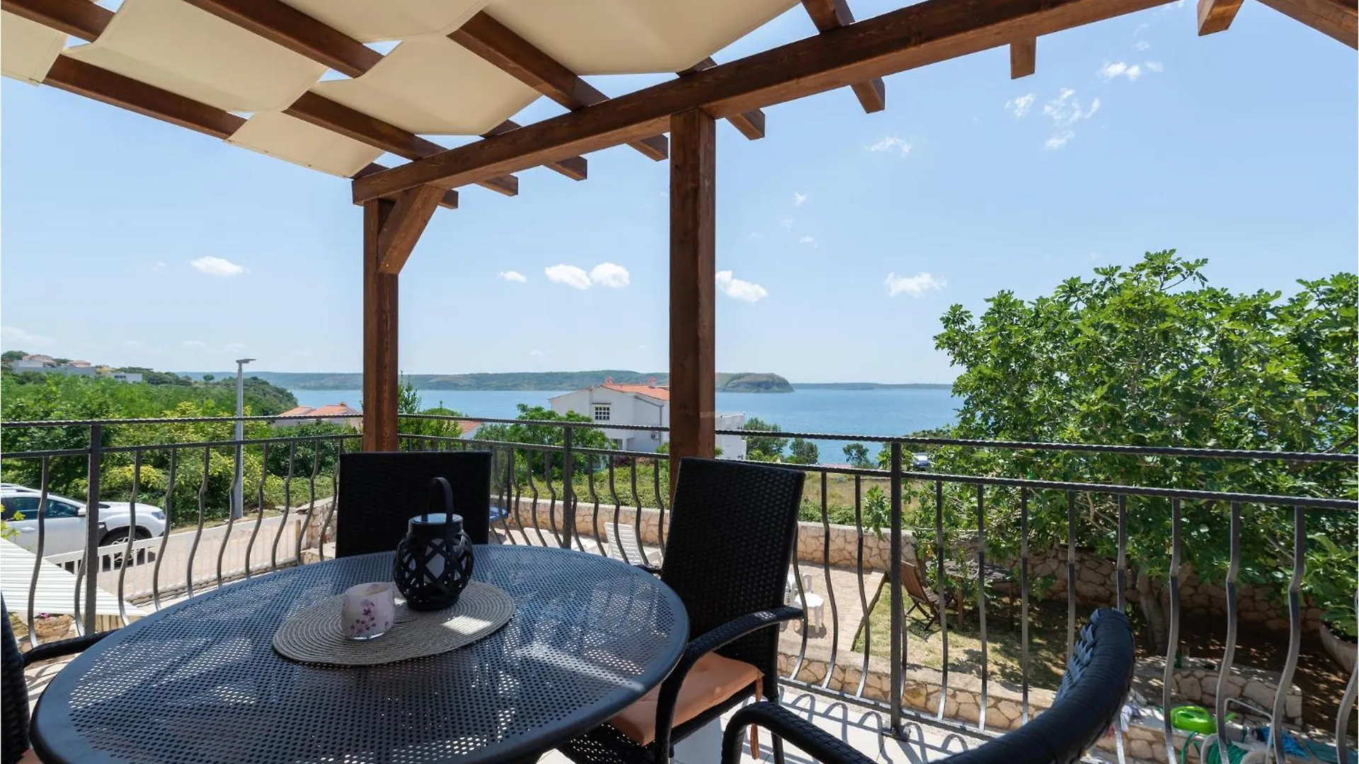 Awesome Home In Rtina With House Sea View Croatia
