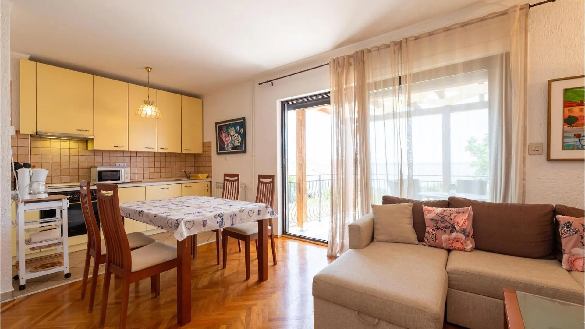Holiday home Awesome Home In Rtina With House Sea View