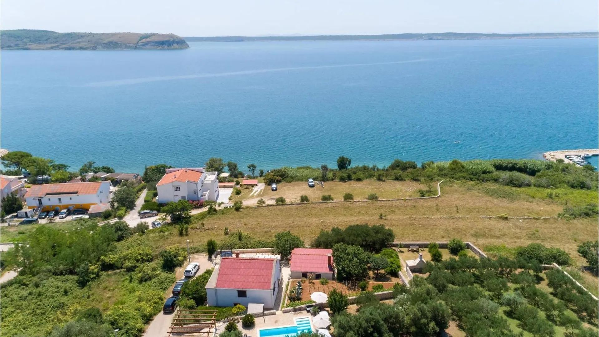 Awesome Home In Rtina With House Sea View 0*,